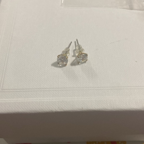 Vintage Elegant Gold & Silver Tone Stud Earrings - Picture 2 of 4